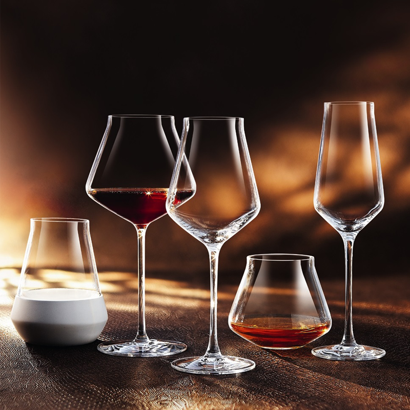 Chef and sales sommelier wine glasses
